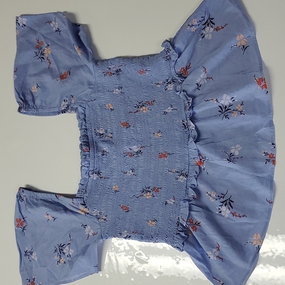 Madewell - Smocked Flutter-Sleeve Top in Aloha Floral - Picture 5 of 9